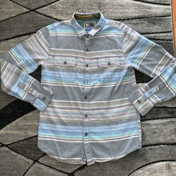 🛍 2/$20 Modern Amusement Striped Flannel - Picture 1 of 2